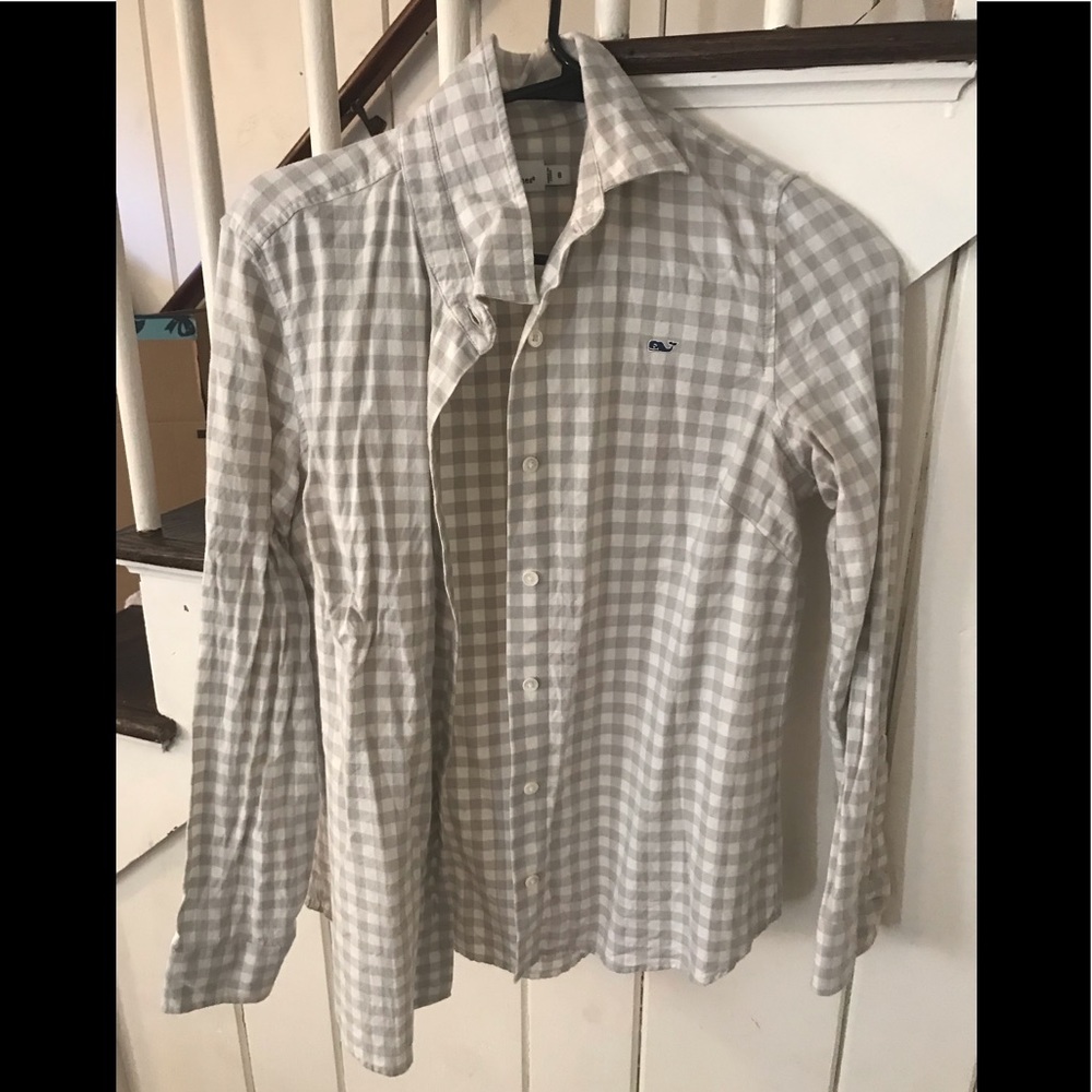 V vines button down